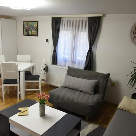 Planinska Dolina Lägenhet