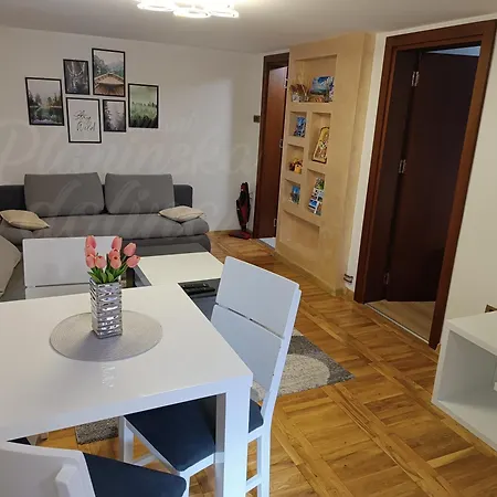 Planinska Dolina Apartment